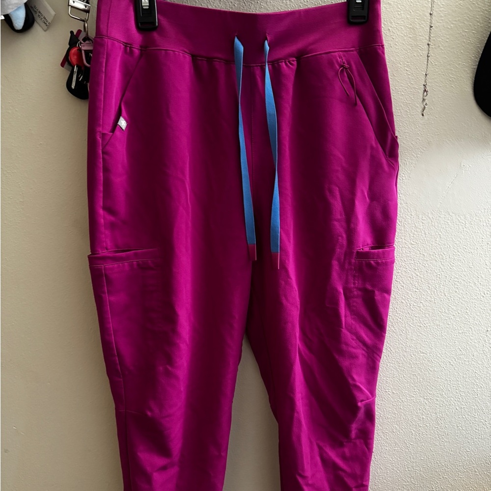 Figs High waisted Clara Jogger scrub pants